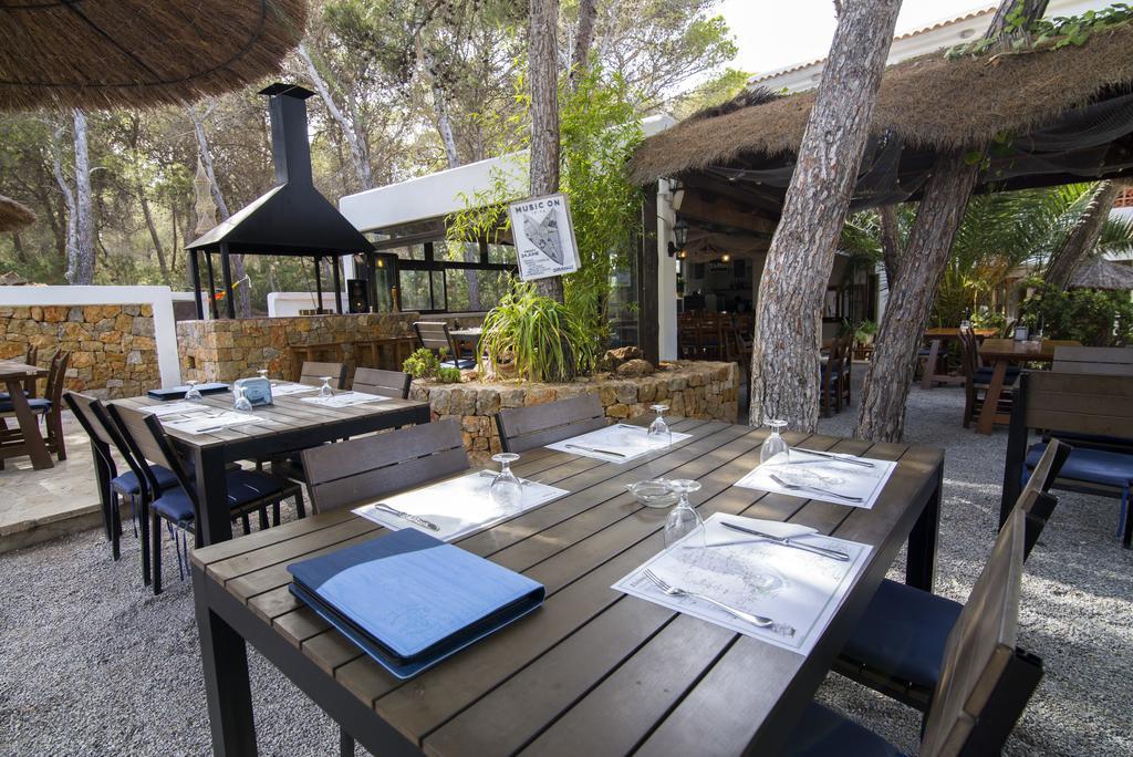 Hostal Cala Boix Es Cana Zewnętrze zdjęcie