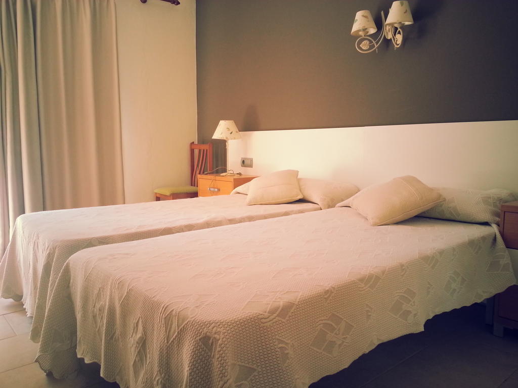 Hostal Cala Boix Es Cana Pokój zdjęcie