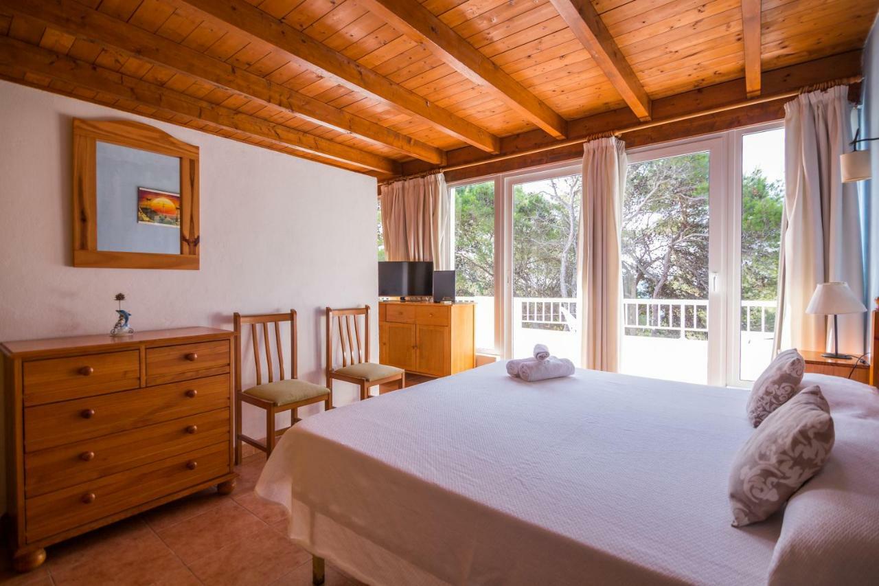 Hostal Cala Boix Es Cana Zewnętrze zdjęcie