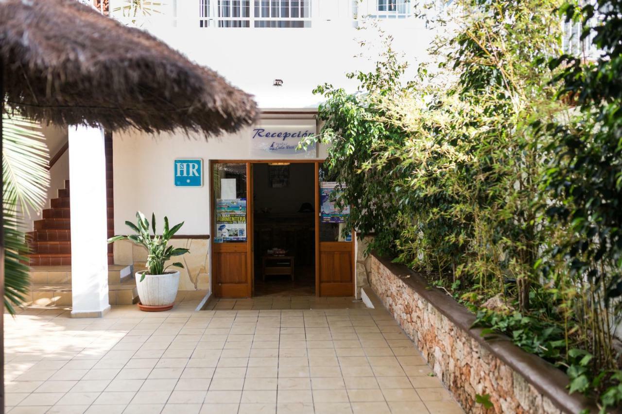 Hostal Cala Boix Es Cana Zewnętrze zdjęcie